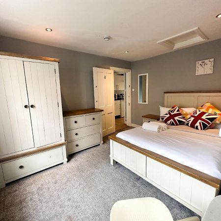 Number 27 Guesthouse Londen Buitenkant foto