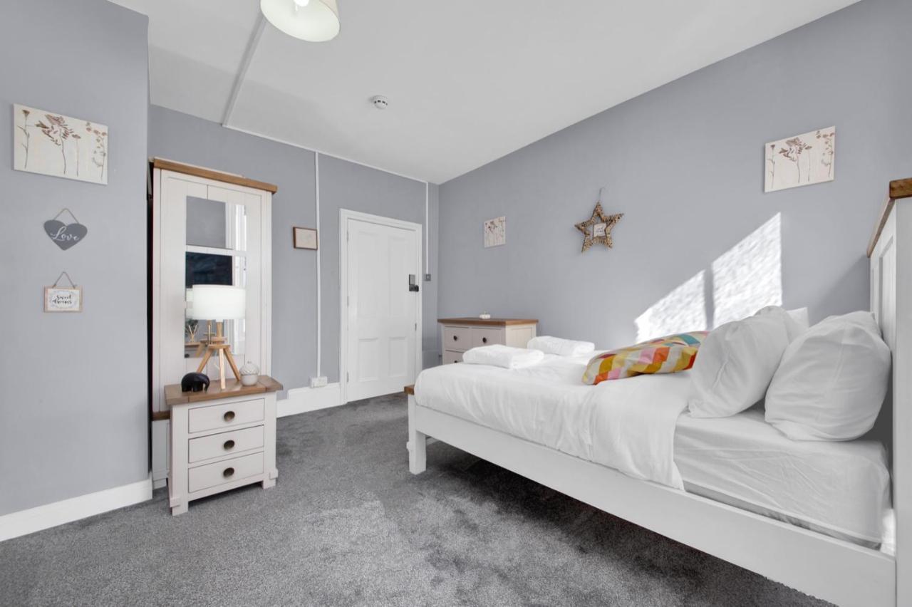 Number 27 Guesthouse Londen Buitenkant foto