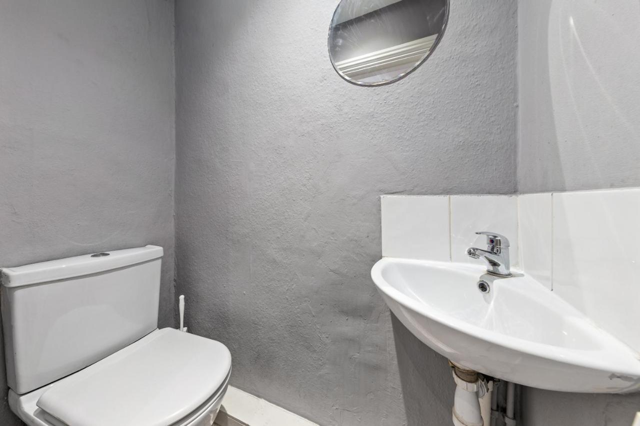 Number 27 Guesthouse Londen Buitenkant foto