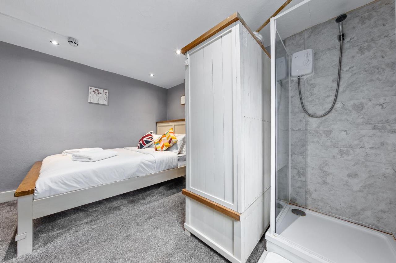 Number 27 Guesthouse Londen Buitenkant foto