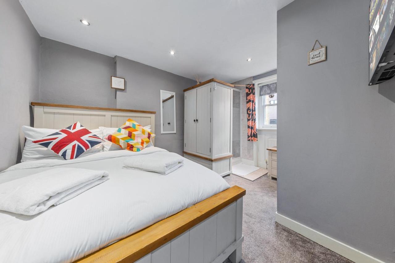 Number 27 Guesthouse Londen Buitenkant foto